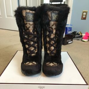 EUC Coach Poppy Boots with Fur
